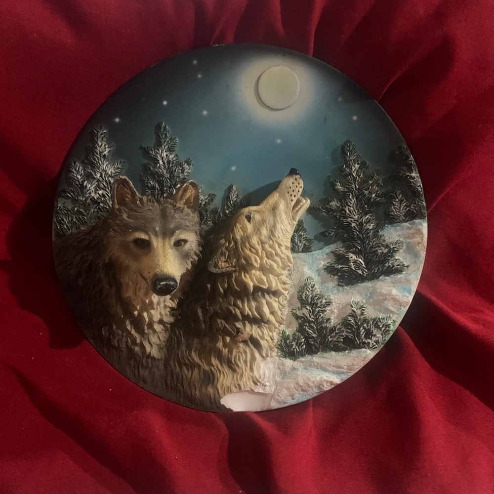 🛍🛒 2 for 5 - 3D Wolves/Moon dec. plate classic wildlife collect